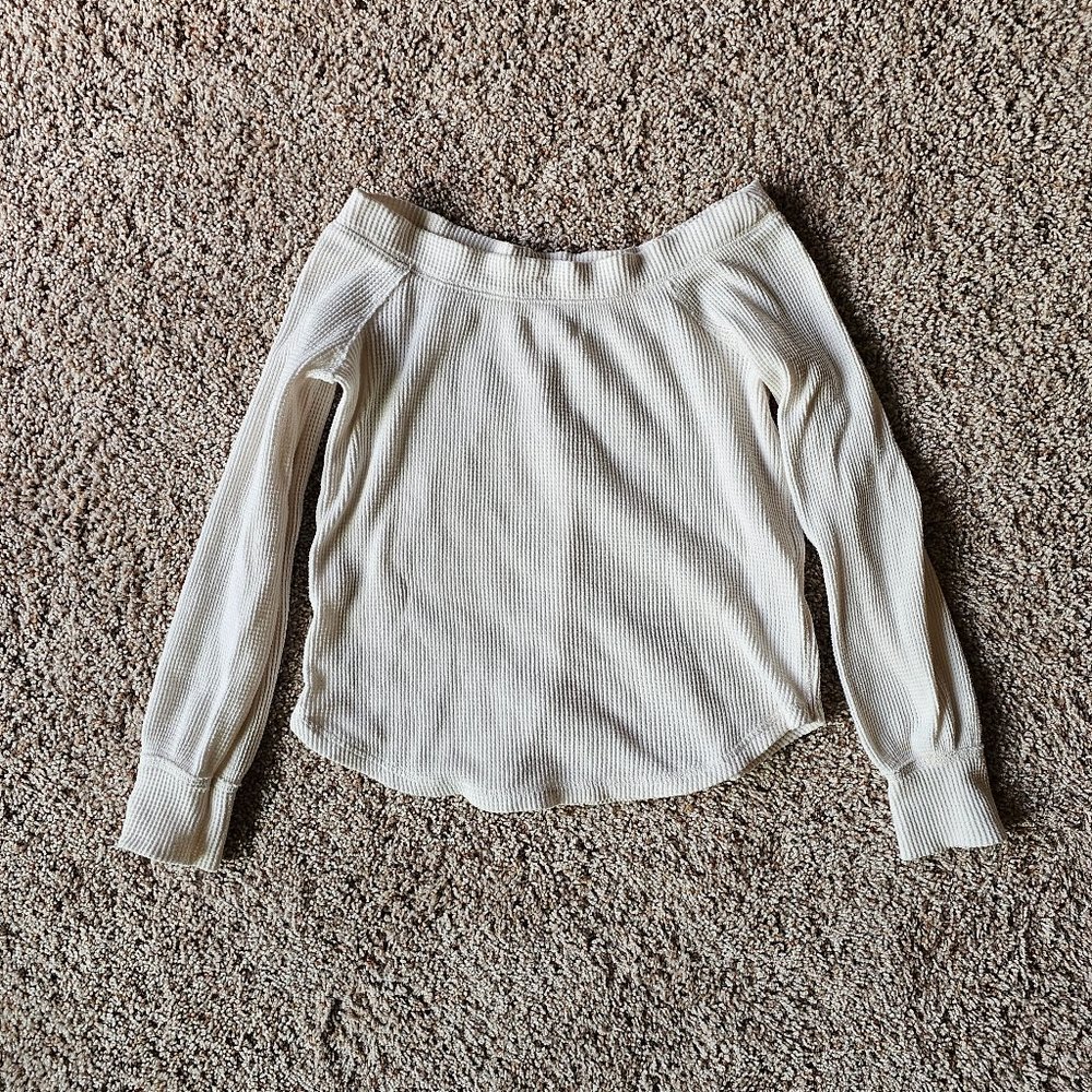 Abercrombie & Fitch Off-Shoulder Waffle Tee - size XS